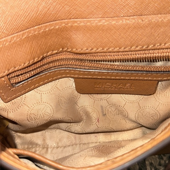 Michael Kors Brown Crossbody Bag with Pebbled Leather - Picture 4 of 10